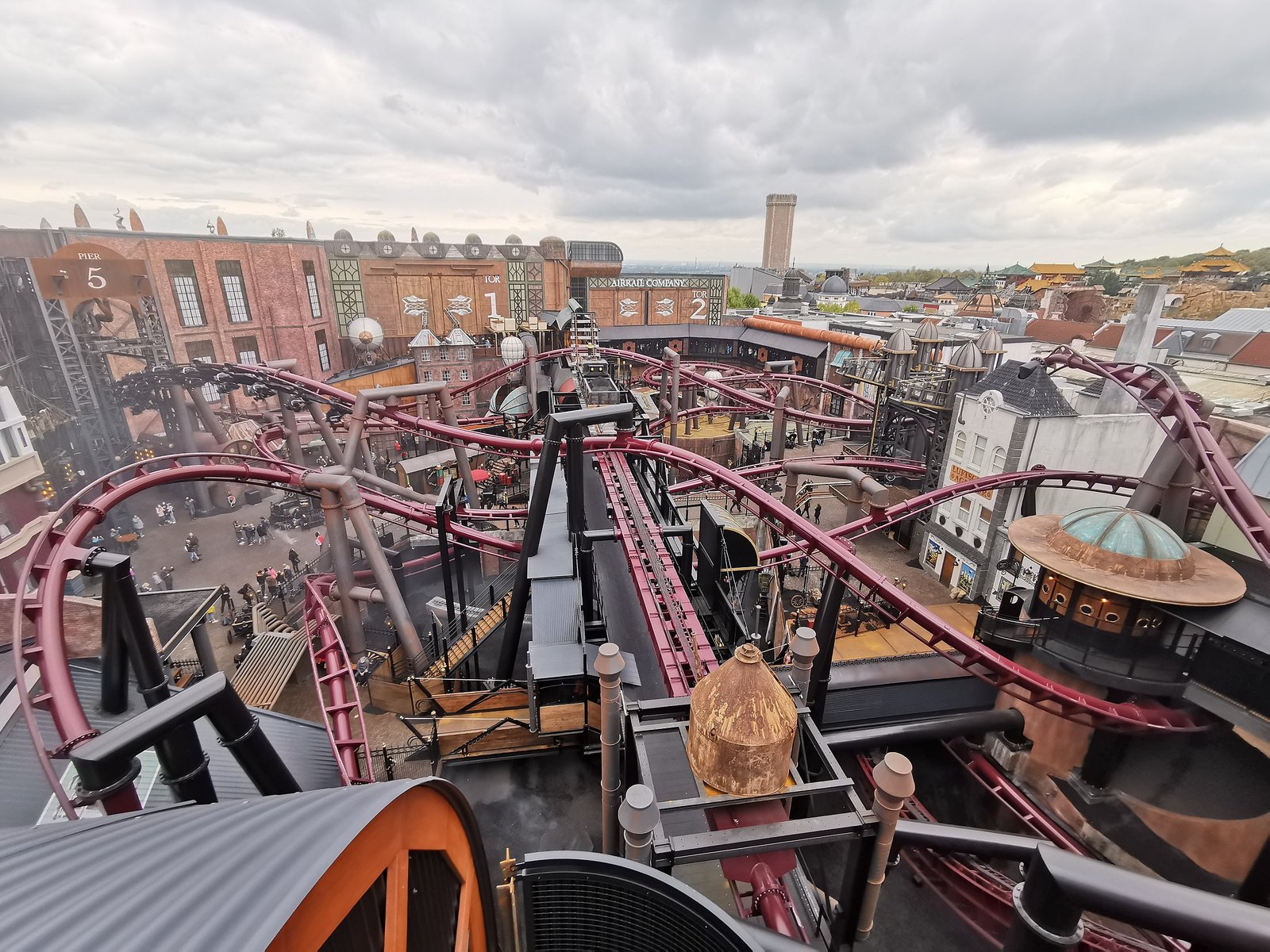 Dürfen Hunde ins Phantasialand?